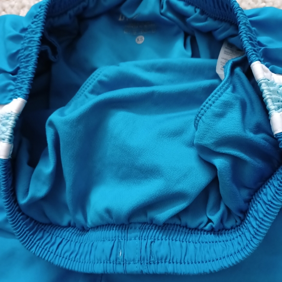 Nike Women's Short Pants xs - Picture 4 of 4